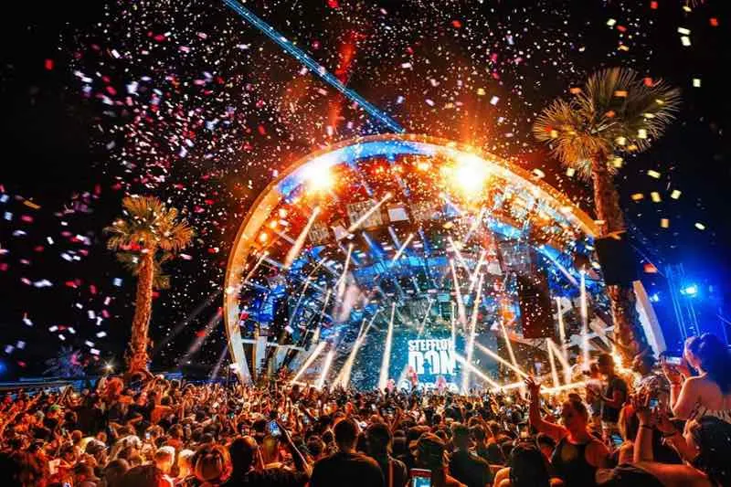 fresh-island-festival-lights-show